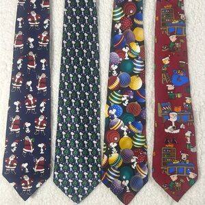 Vintage Peanuts Christmas Tie Lot Snoopy Santa Silk Holiday Neckties